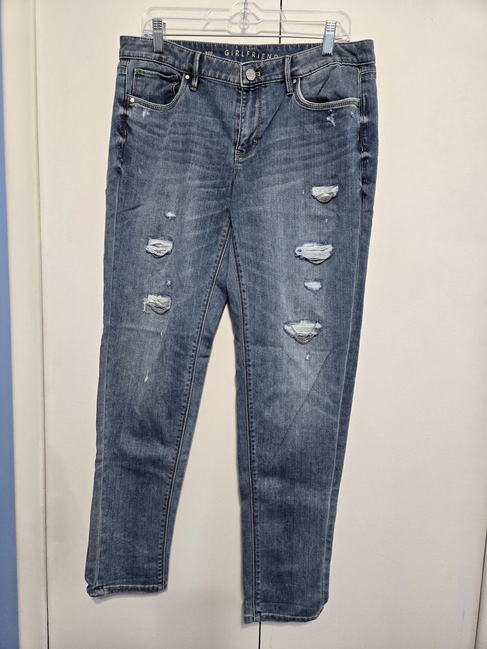 White House Black Market The Girlfriend jeans in women’s size 10L / Long